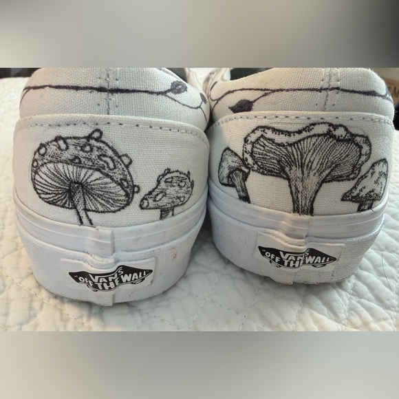 Vans Black/WhiteSlip-On, Custom Hand Drawn Design botanical theme, W Sz 9.5, M 8 - Picture 10 of 13